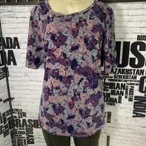 LulaRoe XL Purple Critter Print Crew Neck Short Sleeve Top